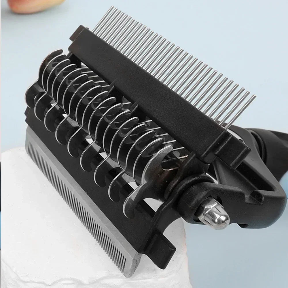 Detail view of Proundfur pet grooming brush